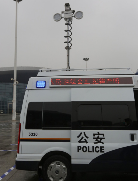 星际50个流动警务服务站 在武汉智慧上路287.png