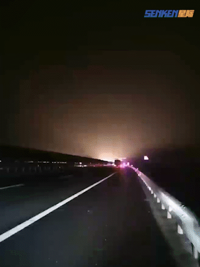 1775811853629985.gif 05.gif