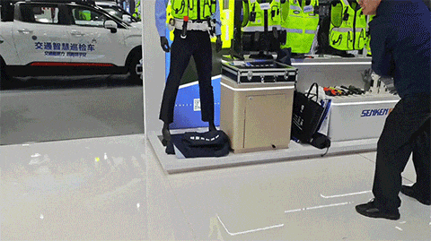 640 (10).gif